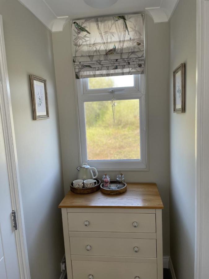 Woodland House B & B Wimborne Minster Bagian luar foto