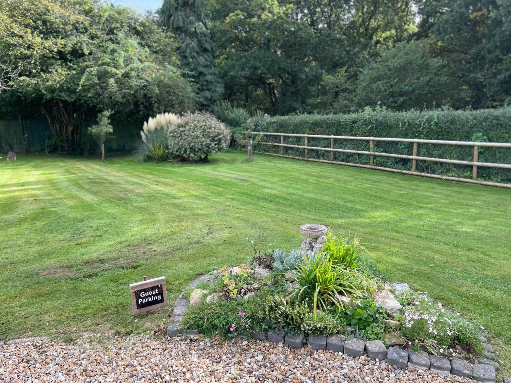 Woodland House B & B Wimborne Minster Bagian luar foto